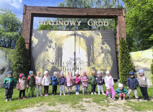 "Malinowy Gród" - wycieczka autokarowa "Kotków"