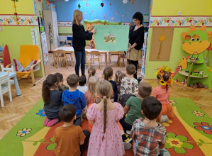 "Obcemu powiedz NIE" - zajęcia w grupie "Motylków" z paniami z Poradni Psychologiczno - Pedagogicznej