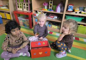 dzieci nazywają dary jesieni