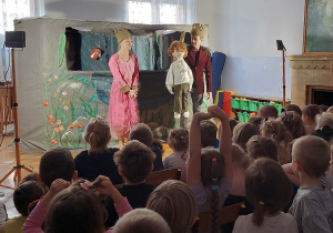 rodzice z odczarowanym królewiczem