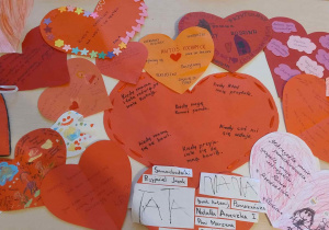 "Serca Mocy"wykonane wspólnie z rodzicami w grupie IV