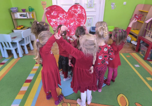 dzieci i ich maxi serce