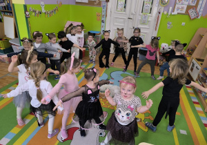 kocia gimnastyka dzieci